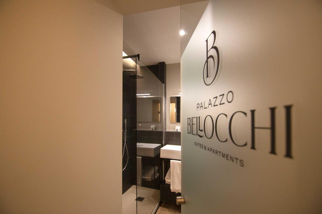 Palazzo Bellocchi - Suites & Apartments Бриндізі Екстер'єр фото
